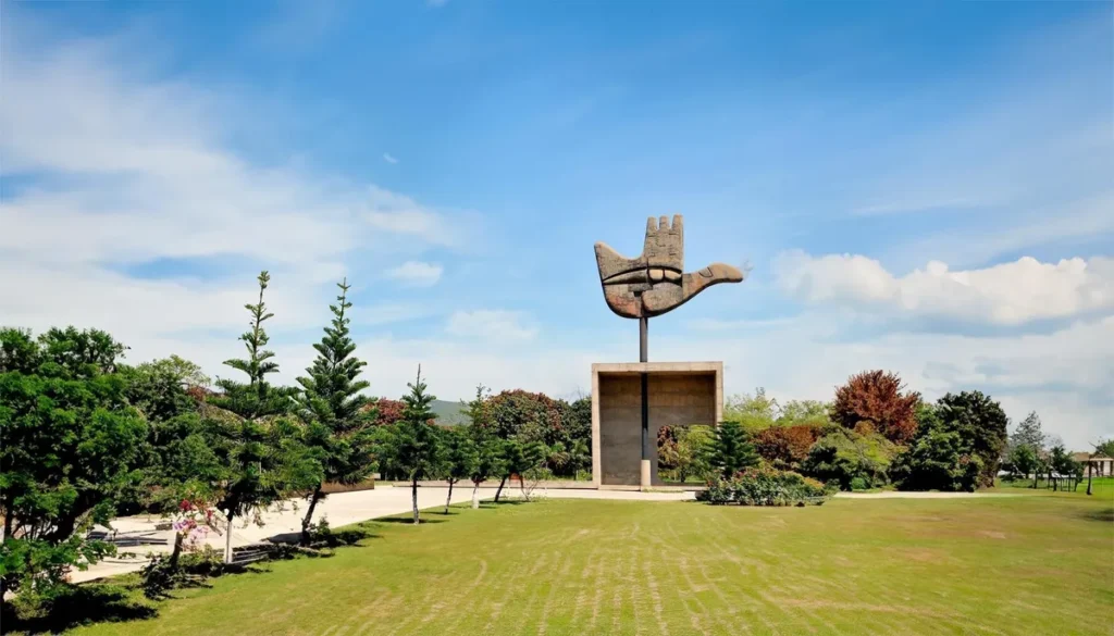 Top 5 neighbourhoods to invest near Chandigarh.